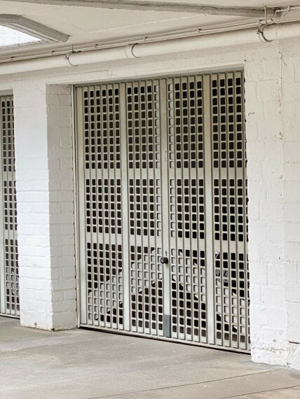 Tiefgaragenstellplatz