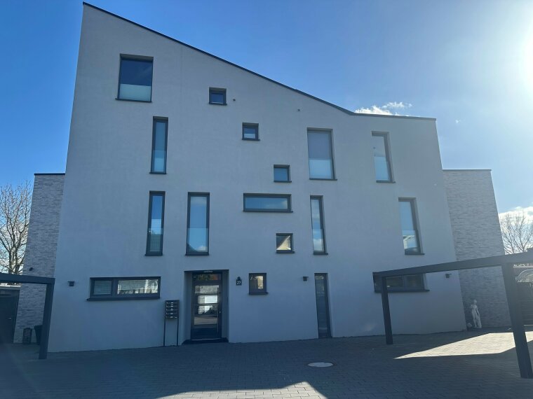 Front Ansicht