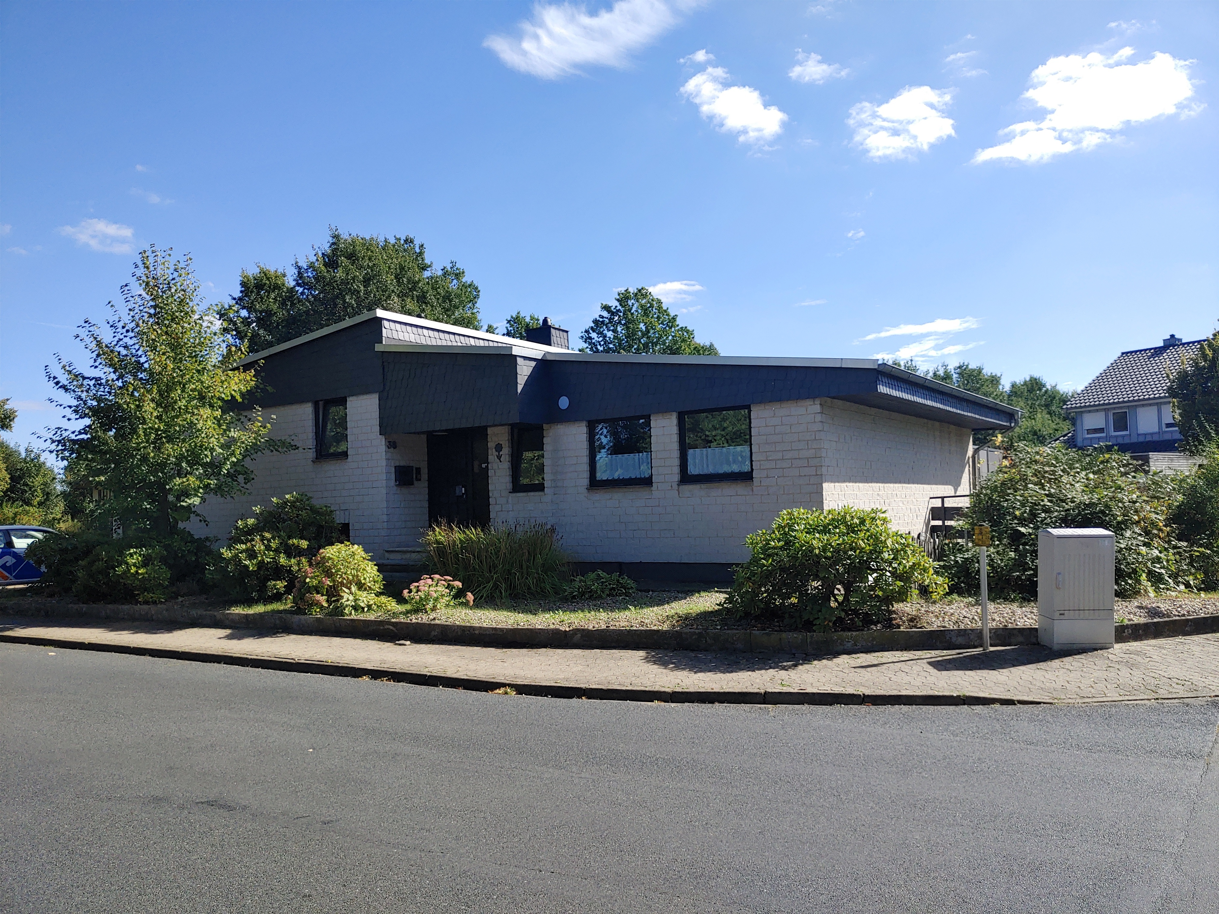 Architekten-Bungalow in Edemissen – Ihr Traumhaus wartet auf Sie!